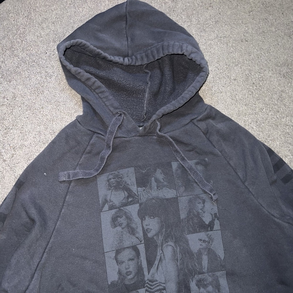 Taylor Swift The Eras Tour Hoodie Charcoal Grey Graphic Tour Dates Medium